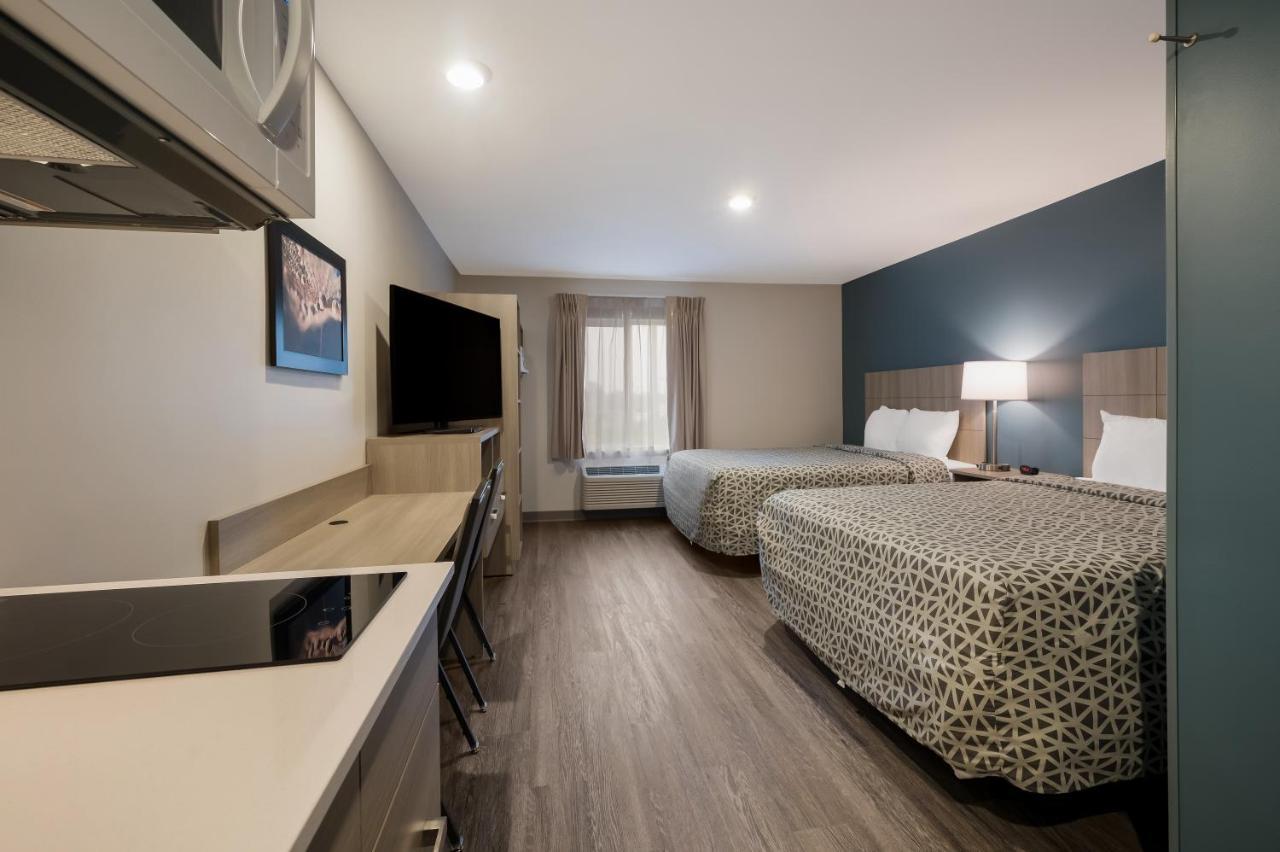Woodspring Suites Dearborn Detroit Exterior foto